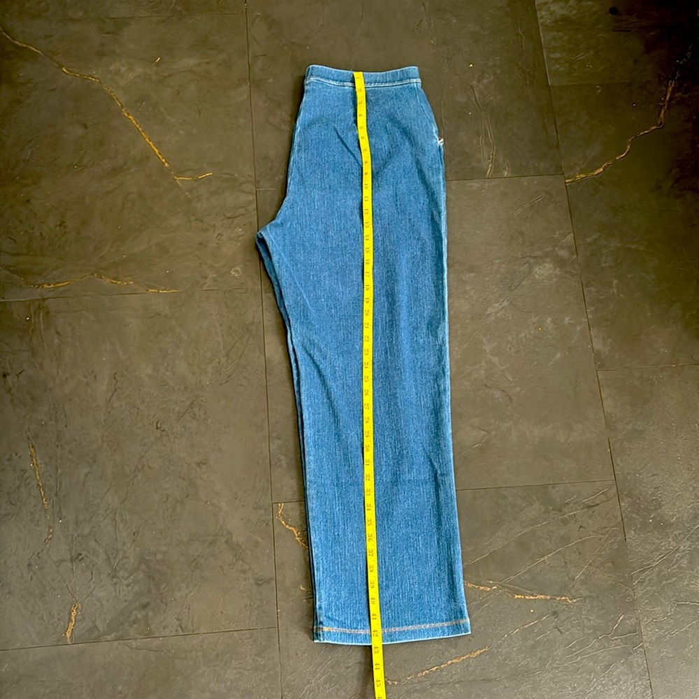 LL Bean Women’s Blue Jeans XL - Picture 7 of 8